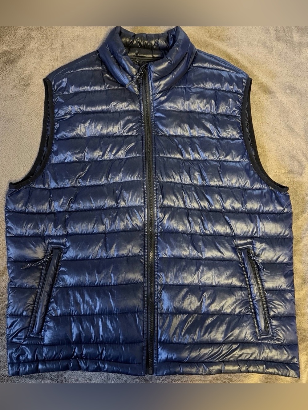 Aeropostale Men’s Navy Blue Quilted Puffer Vest Size XL Great condition
